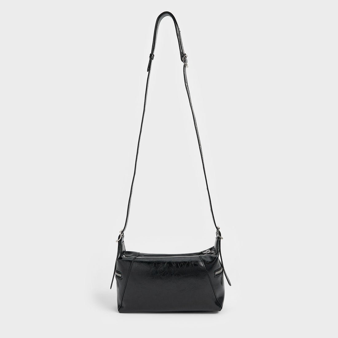 CHARLES & KEITH Xylia ザイリア ホーボーバッグ【再入荷】（Noir