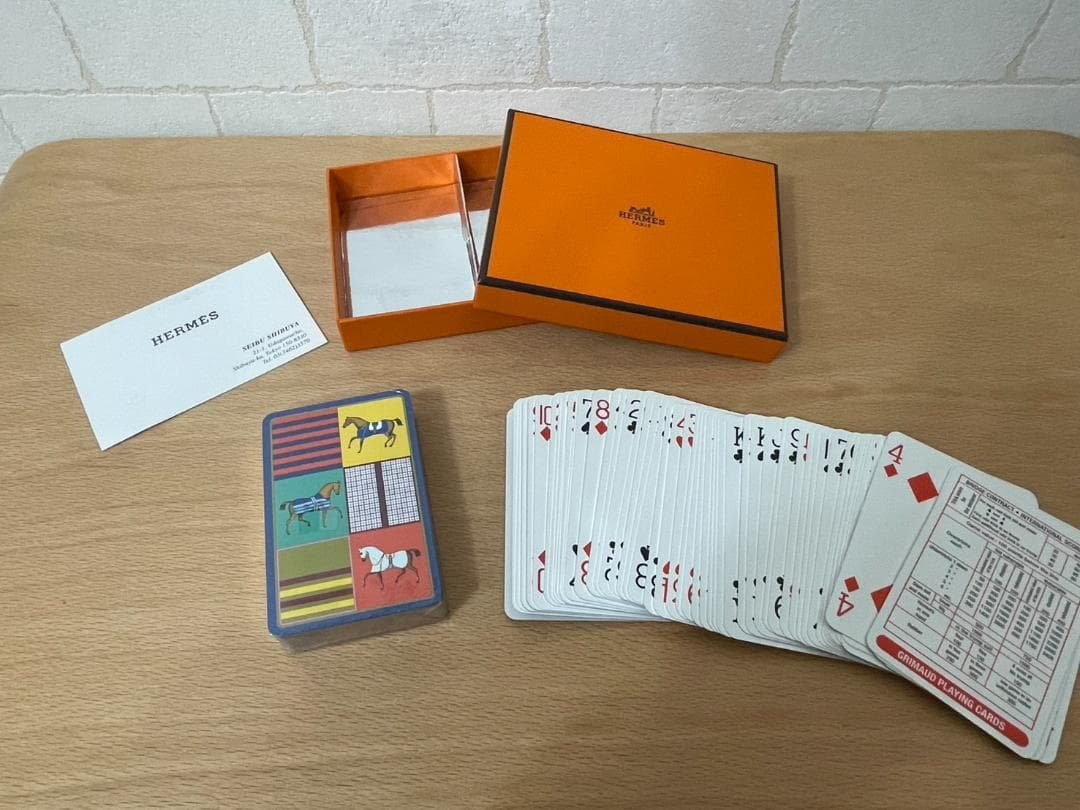 【新品・未使用】HERMES 馬デザイン トランプセット HERMES エルメス トランプ 馬柄 箱・袋付き - メルカリ